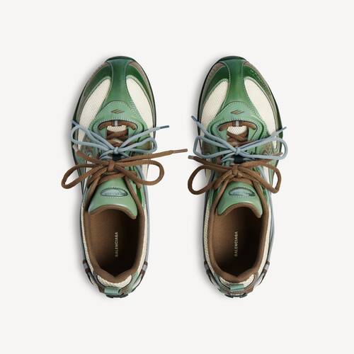 radar gradient lines sneaker