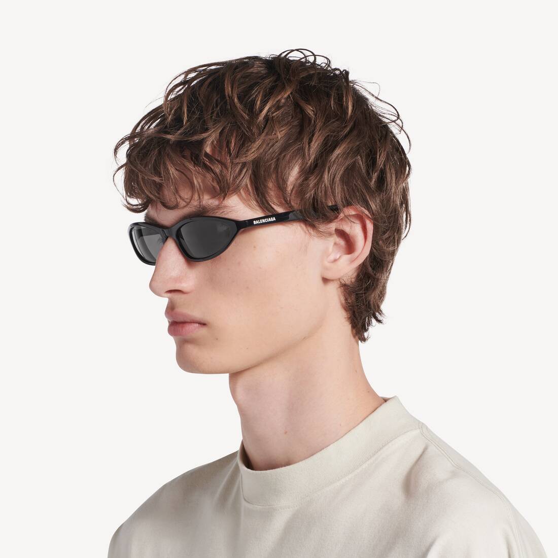 Lunettes De Soleil Neo Oval 2.0  pour Femme en Noir | Balenciaga Suisse FR - Image 7
