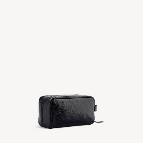 le city toiletry pouch