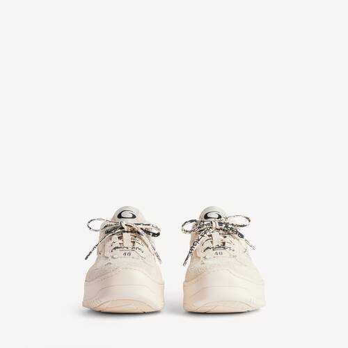 hamptons suede platform sneaker
