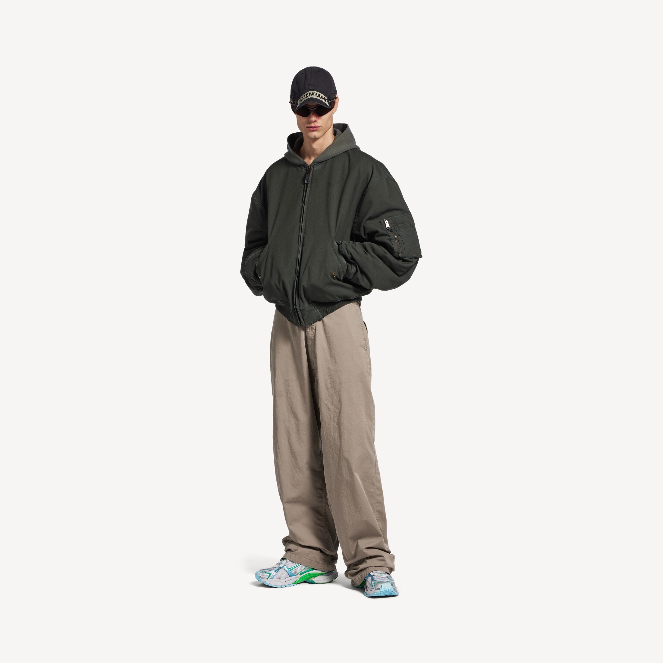 발렌시아가 남성 러너 스니커즈 그레이/그린/블루 772774W3RMU1340
