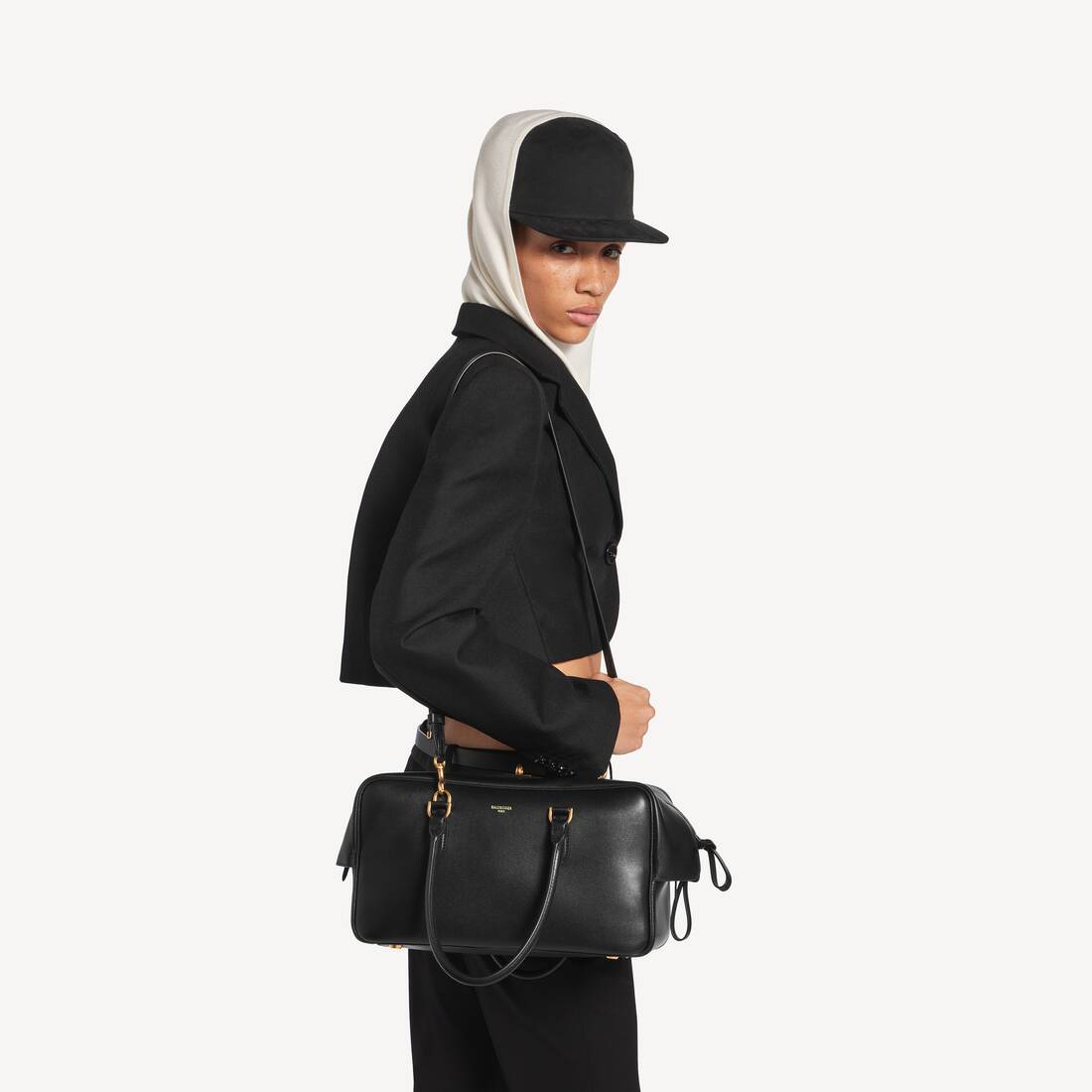Women's Le 7 Bowling Bag Medium in Black | Balenciaga United States EN - Image 8