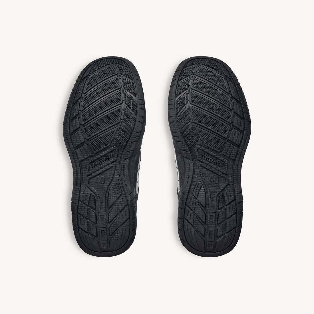 Women's Hamptons Worn-out Trainers in Black | Balenciaga United Kingdom EN - Image 7
