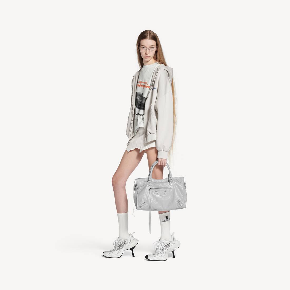 Women's Le City Bag Medium in Light Grey | Balenciaga Taiwan Region EN - Image 7