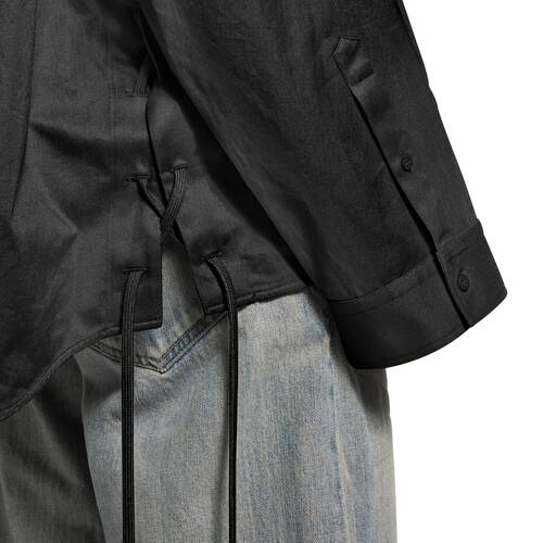lace-up shirt