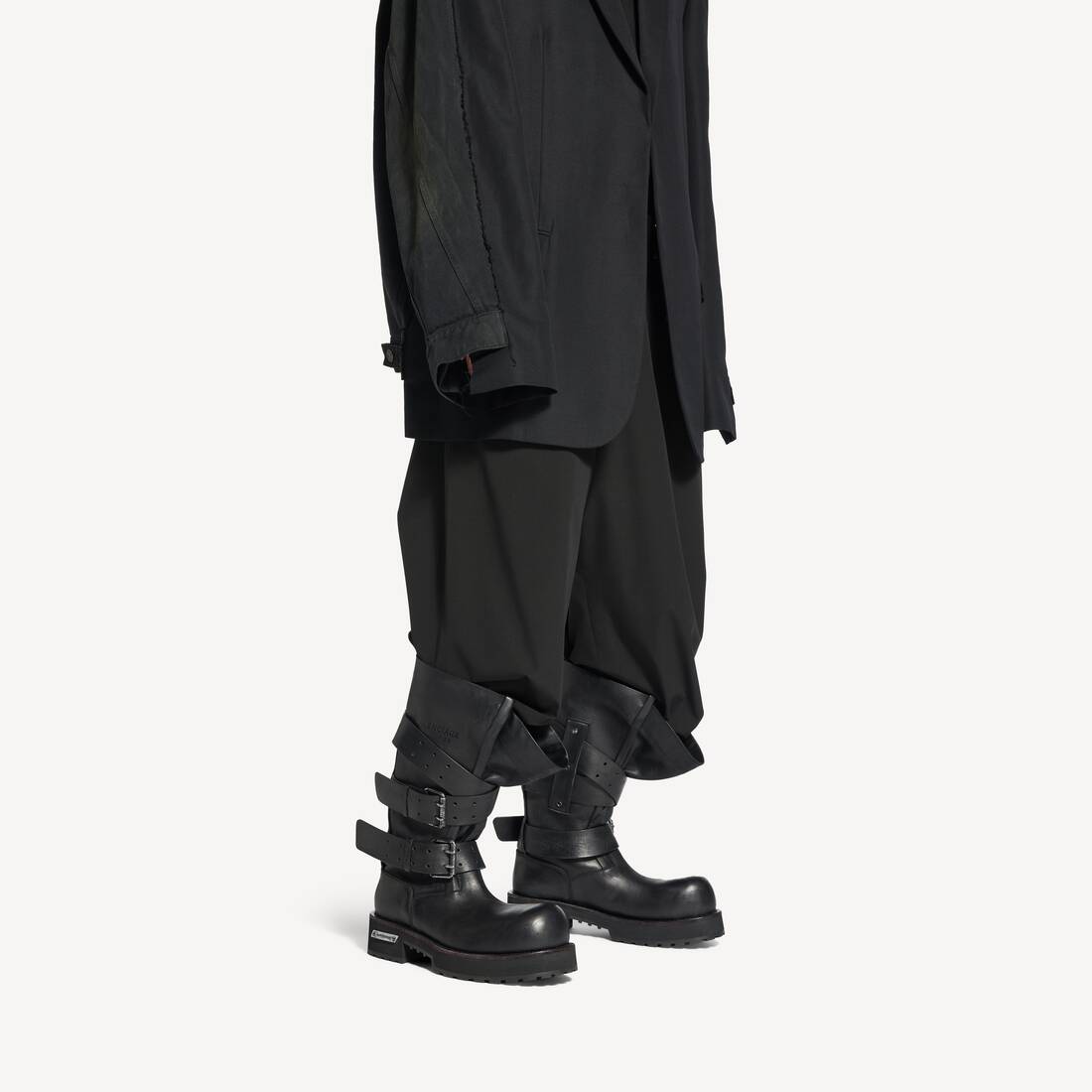 Men's Venom High Boot  in Black | Balenciaga United Kingdom EN - Image 8