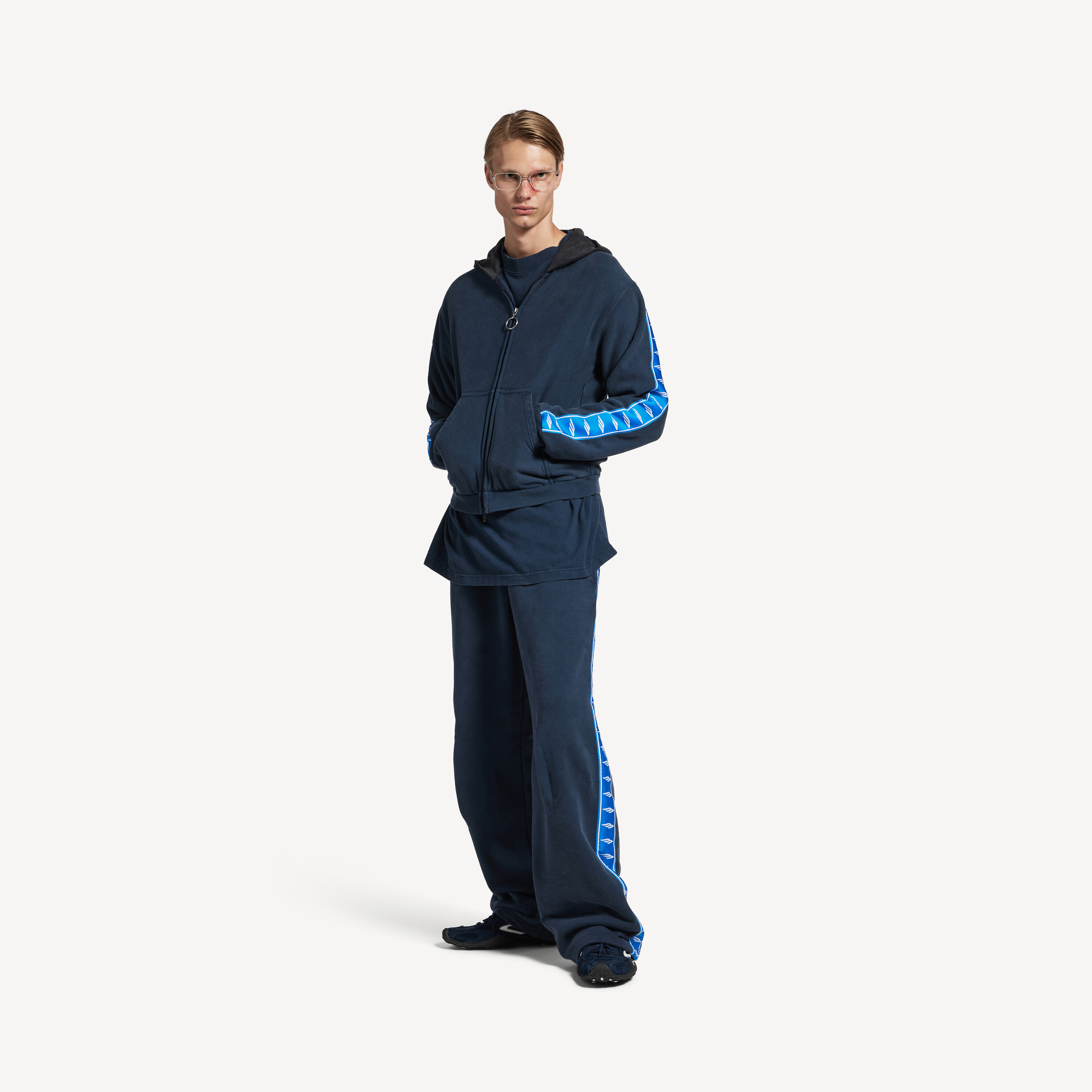 Men's Stripe Patched Hood Zip-up Hoodie in Navy/blue/black