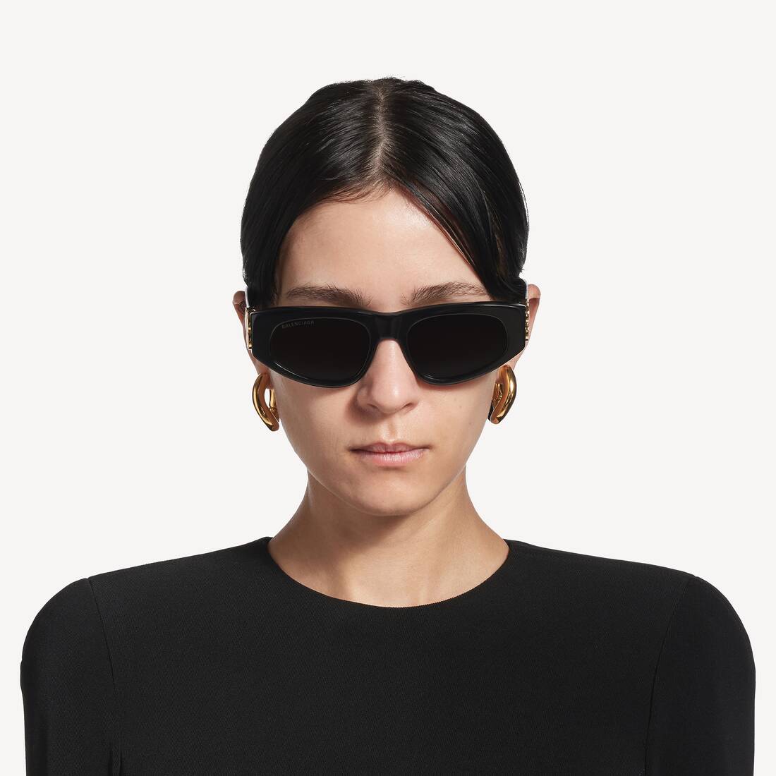 Loop Ohrringe f&uuml;r Damen in Gold | Balenciaga Deutschland DE - Image 5