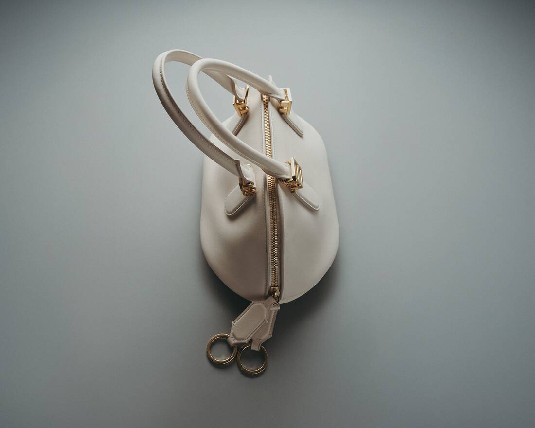 Gift New Life - E | Balenciaga 日本 JA