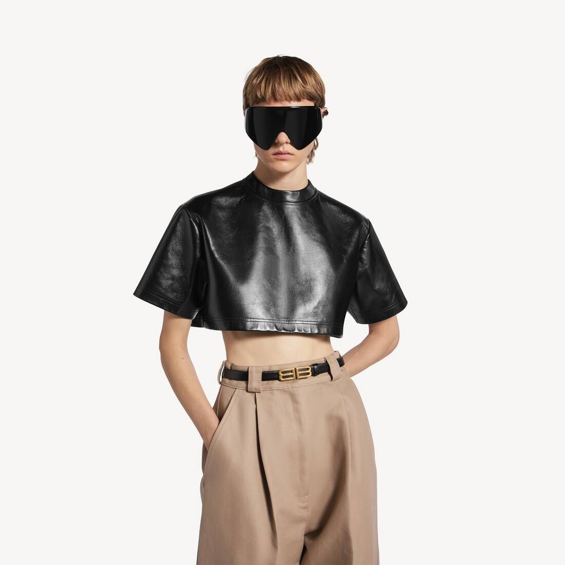 Women's Cropped T-shirt in Black | Balenciaga Cyprus EN - Image 5
