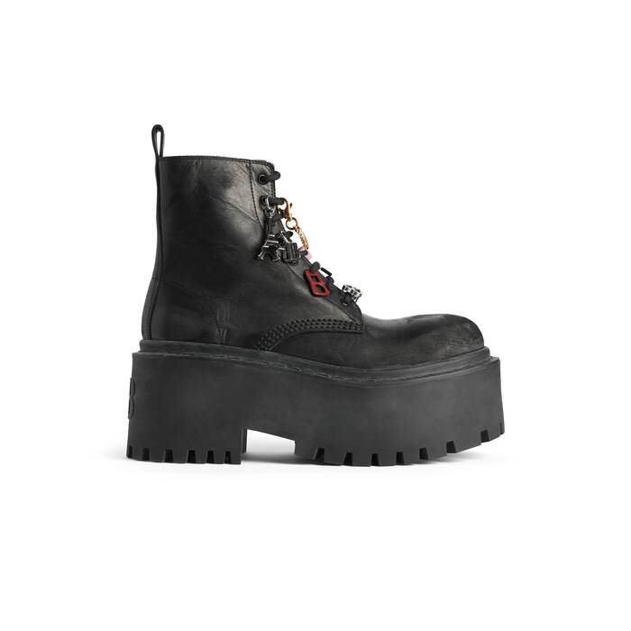 stivaletti con plateau strike con charm