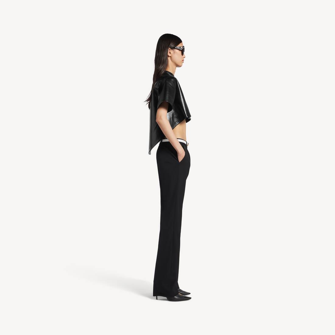 Women's Train Cropped T-shirt in Black | Balenciaga United States EN - Image 3