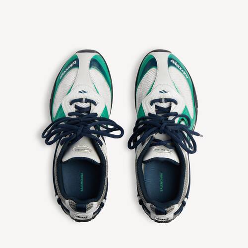 sneaker radar gradient lines