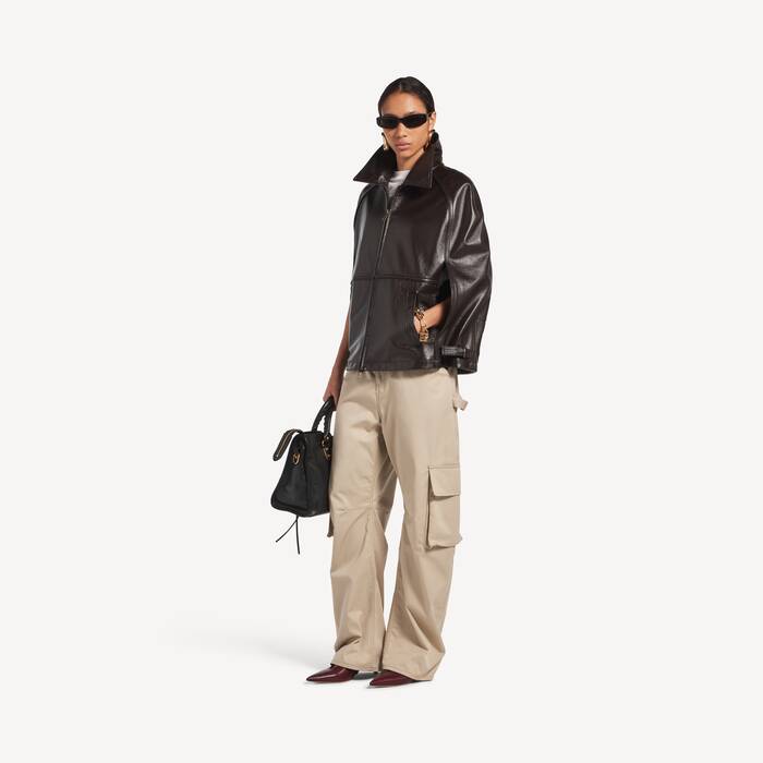 Lockere Cargohose f&uuml;r Damen in Beige - Damen | Balenciaga Deutschland DE - Image 1
