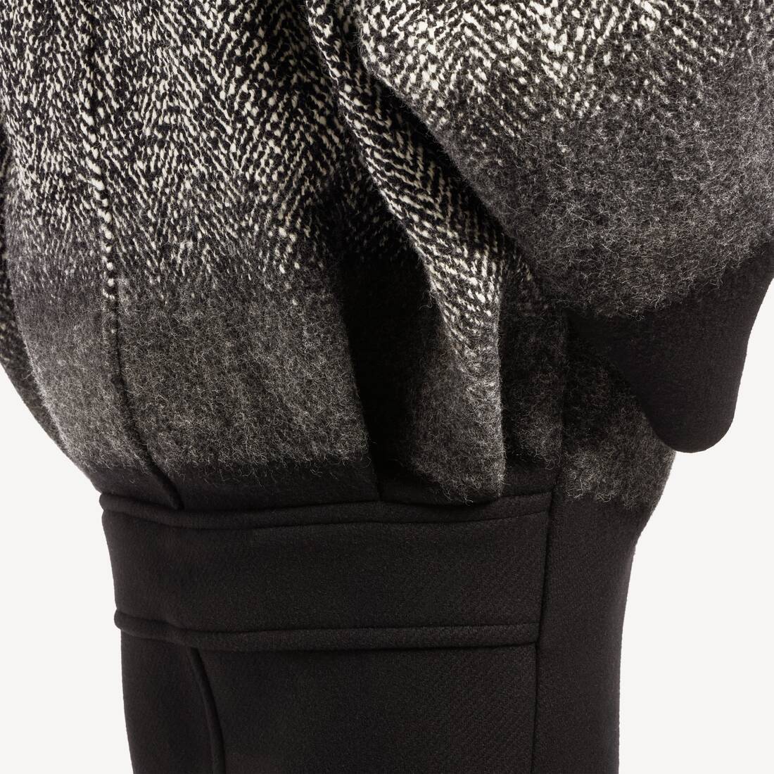 Women's Long Cocoon Coat in Black/white | Balenciaga Spain EN - Image 6