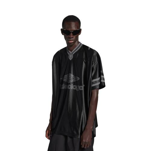 3b football v-neck t-shirt oversized