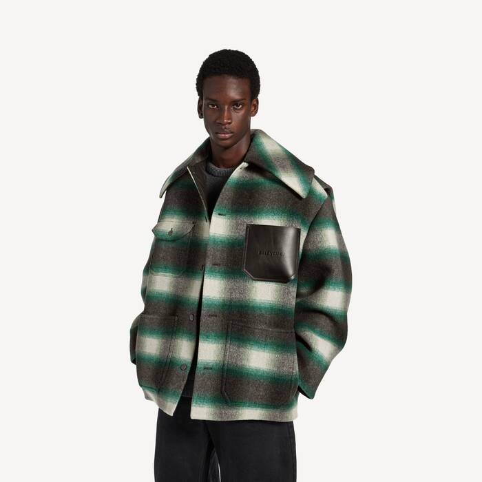 Manteau Workwear Cocoon pour Homme en Vert Fonc&eacute;/noir - Homme | Balenciaga Belgique FR - Image 1
