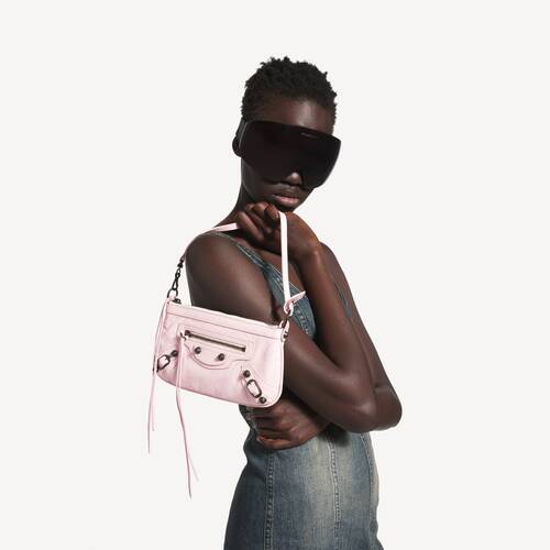 le city pouch on strap