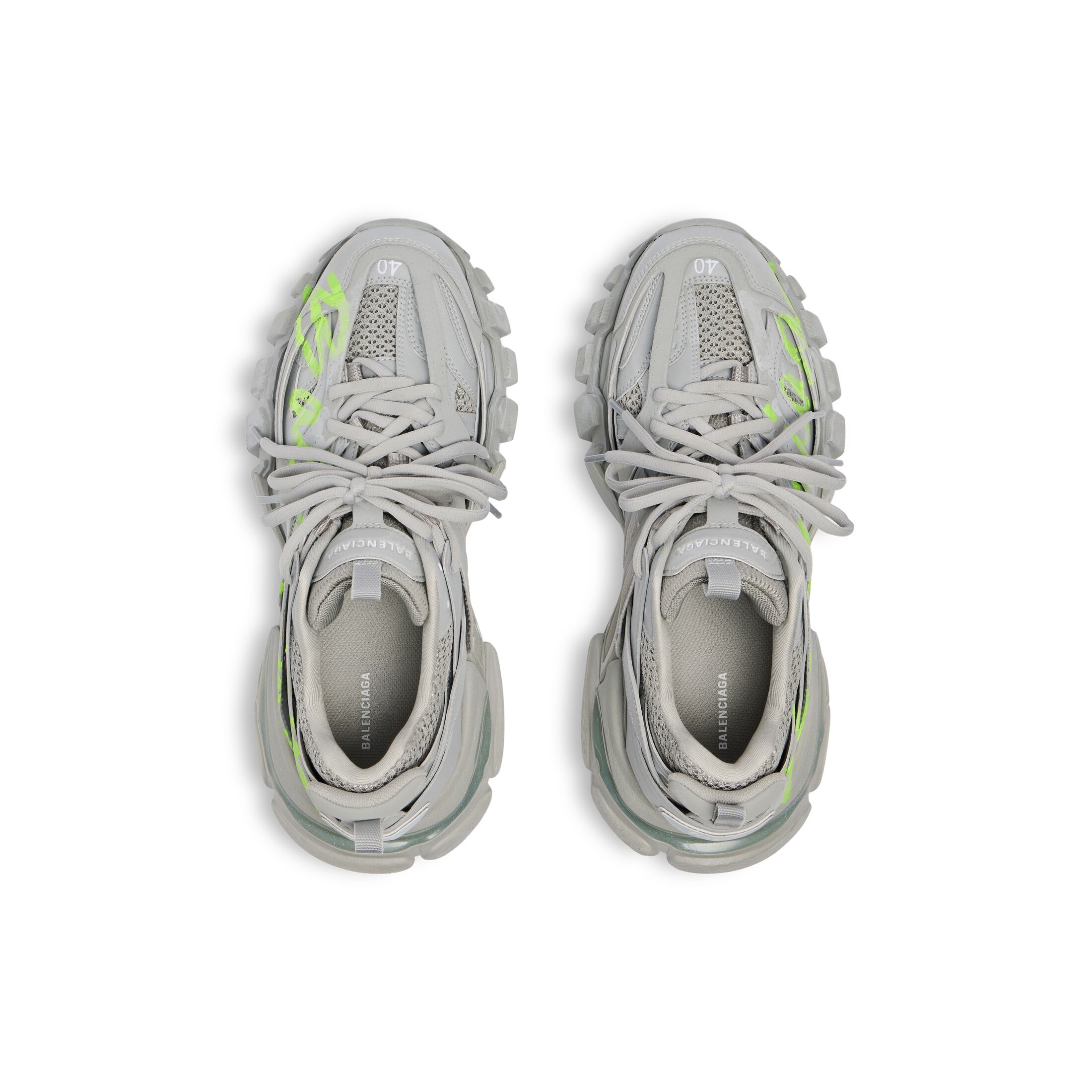 track signature sneaker