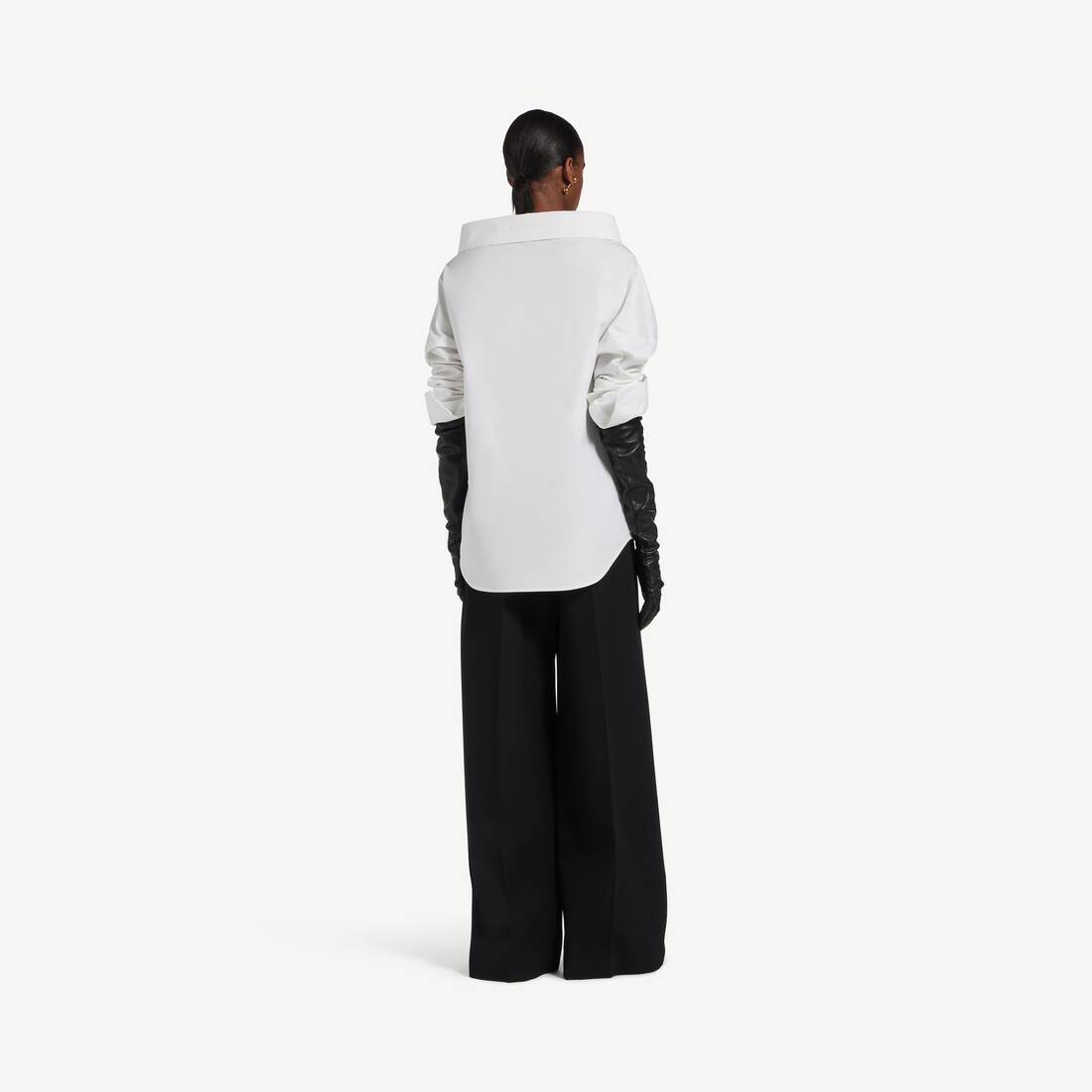Chemise Stola Oversize  pour Femme en Blanc | Balenciaga Belgique FR - Image 4