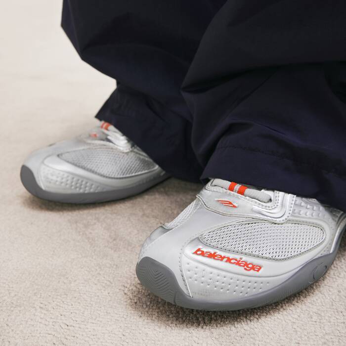 Men's Radar Gradient Lines Sneaker in Grey/light Grey/red - Men | Balenciaga Hong Kong SAR EN - Image 3