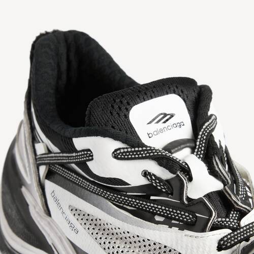 jet sneaker