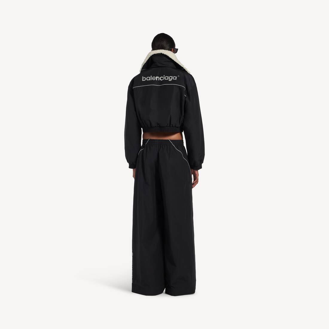 Women's Bodies Tracksuit Pants in Black | Balenciaga Republic Of Korea EN - Image 4