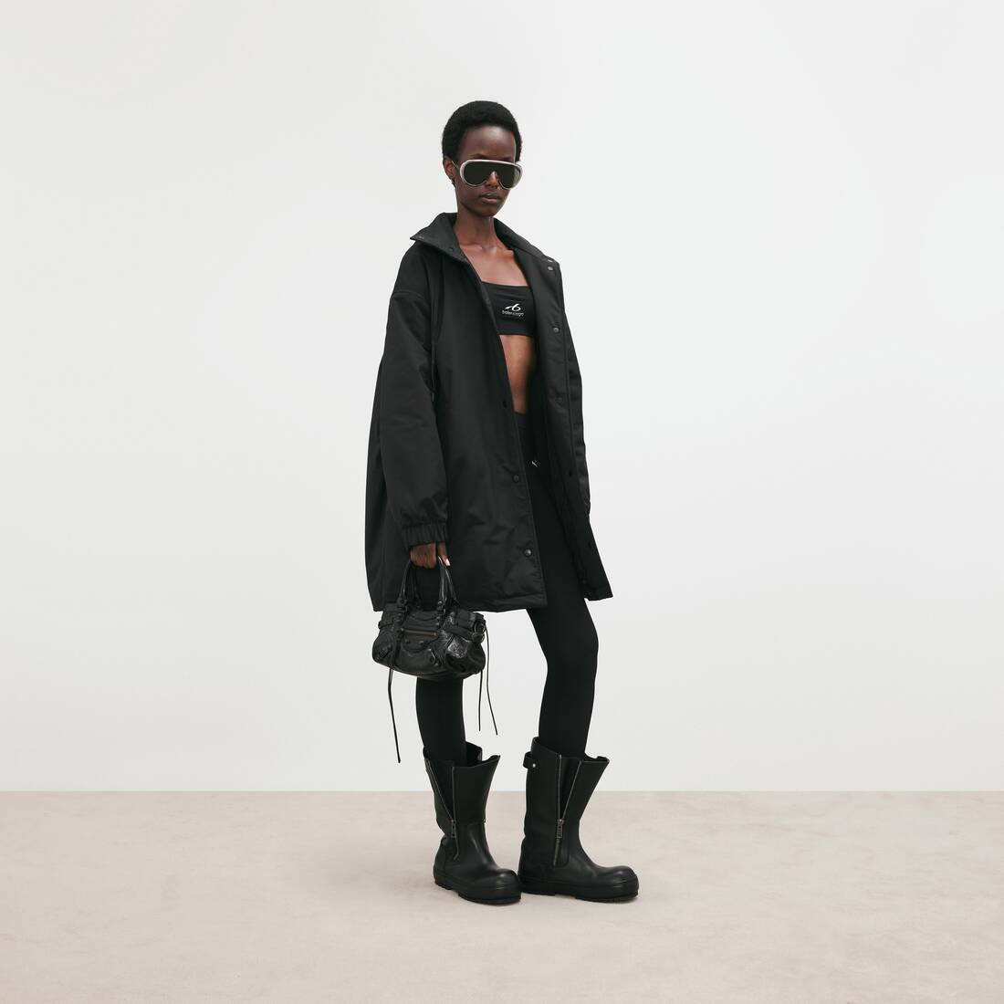 Women's Le City Bag East-west Mini in Black | Balenciaga United States EN - Image 8