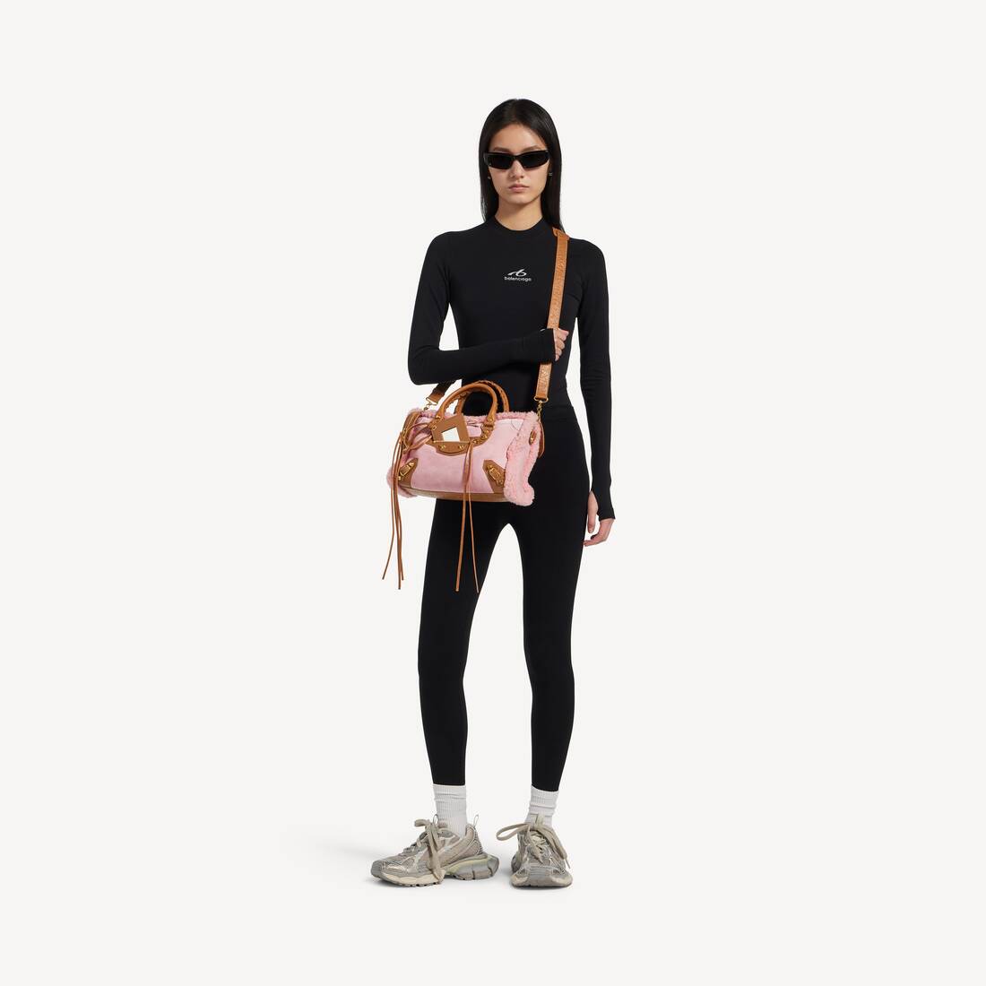 Women's Le City Bag Small in Light Bubble Gum | Balenciaga Austria EN - Image 7