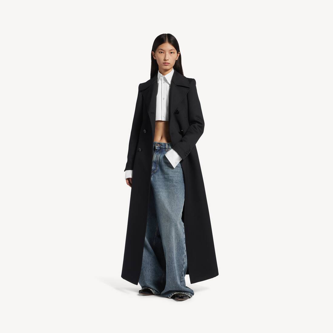 Women's Low Crotch Baggy Jeans in Dirty Vintage Blue | Balenciaga Taiwan Region EN - Image 2