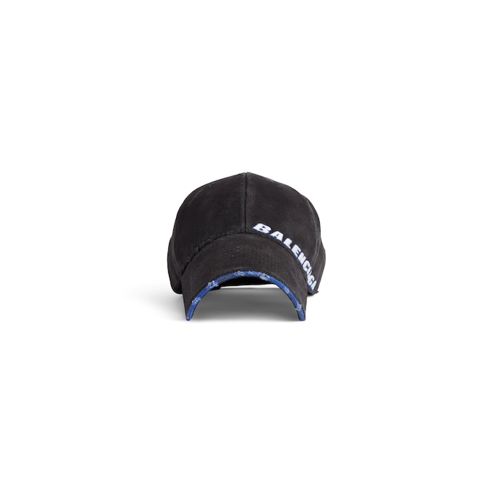 gorra tilted typo
