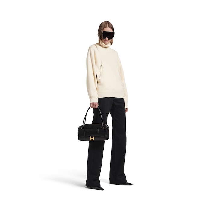 back-to-front pullover mit hochgeschlossenem kragen