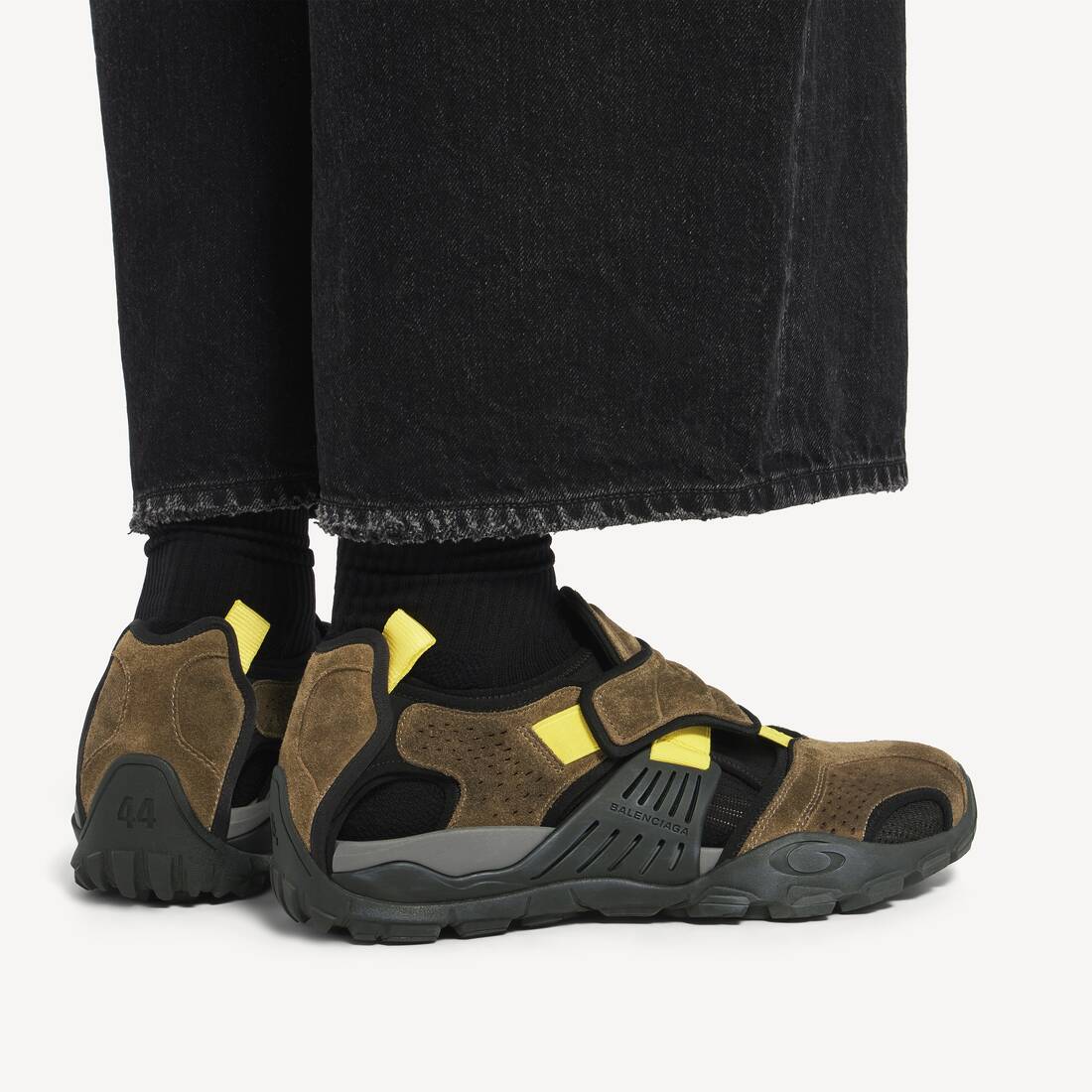 Men's Hike Sandal Sneaker in Taupe/black/neon Yellow | Balenciaga Canada EN - Image 6