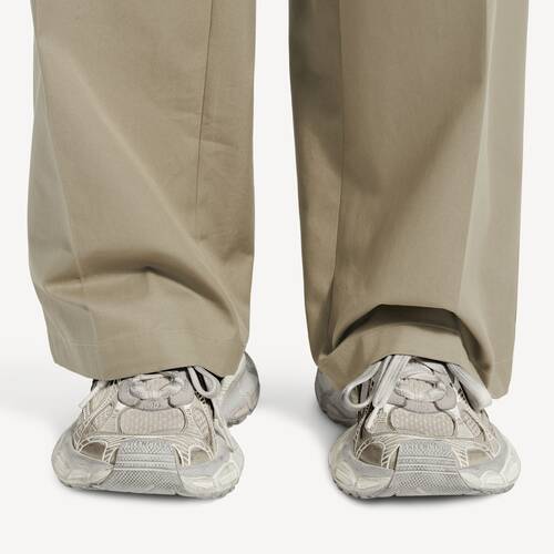 3xl sneaker
