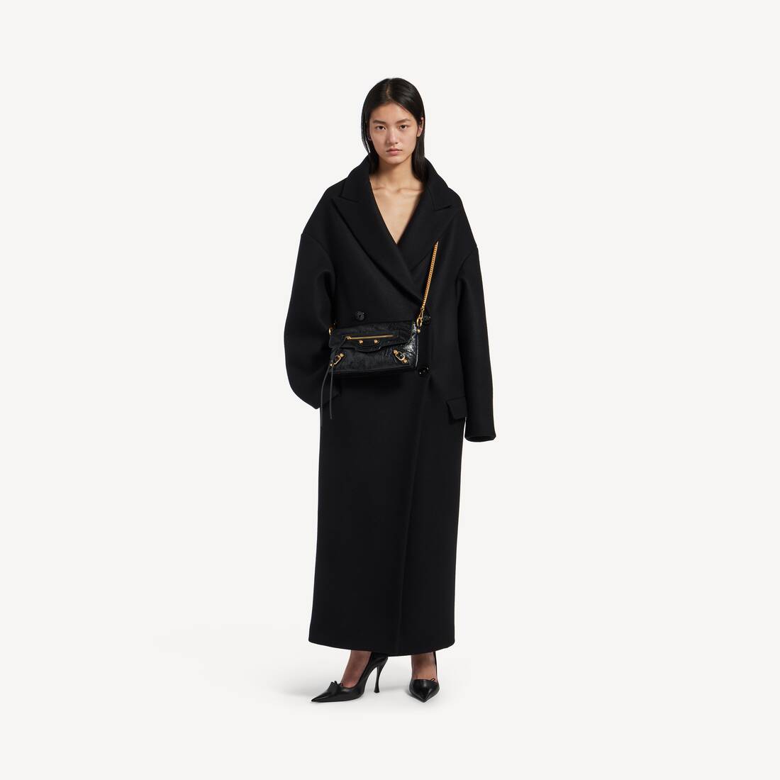 Women's Le City Clutch With Chain in Black | Balenciaga Canada EN - Image 9