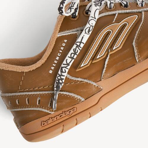 hamptons medium worn-out sneaker