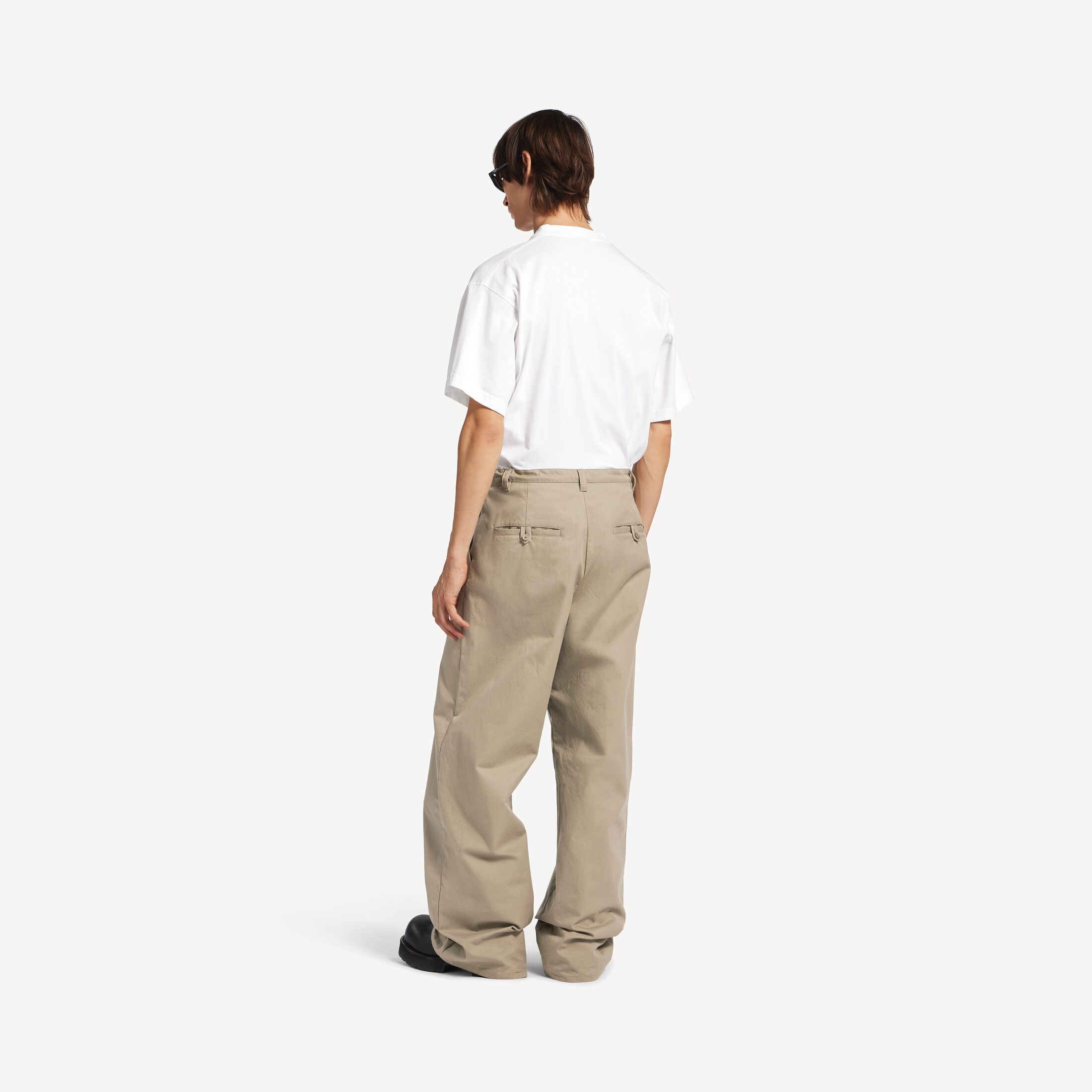 발렌시아가 남성 웻 브러시 오버사이즈 티셔츠 (화이트) 850345TUVJ89000