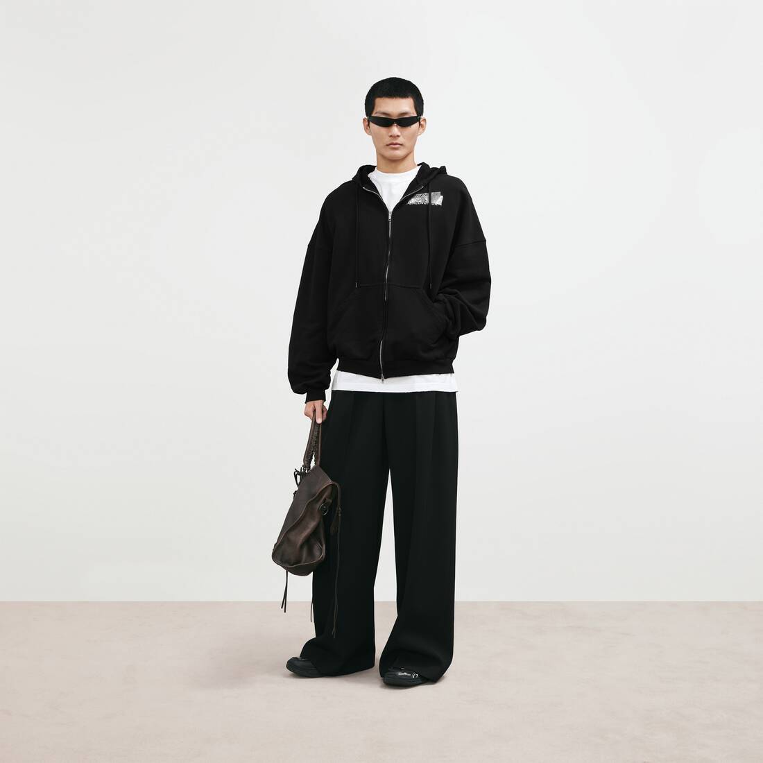 Men's Silver Tape Balenciaga Back Large Zip-up Hoodie in Black | Balenciaga Estonia EN - Image 3