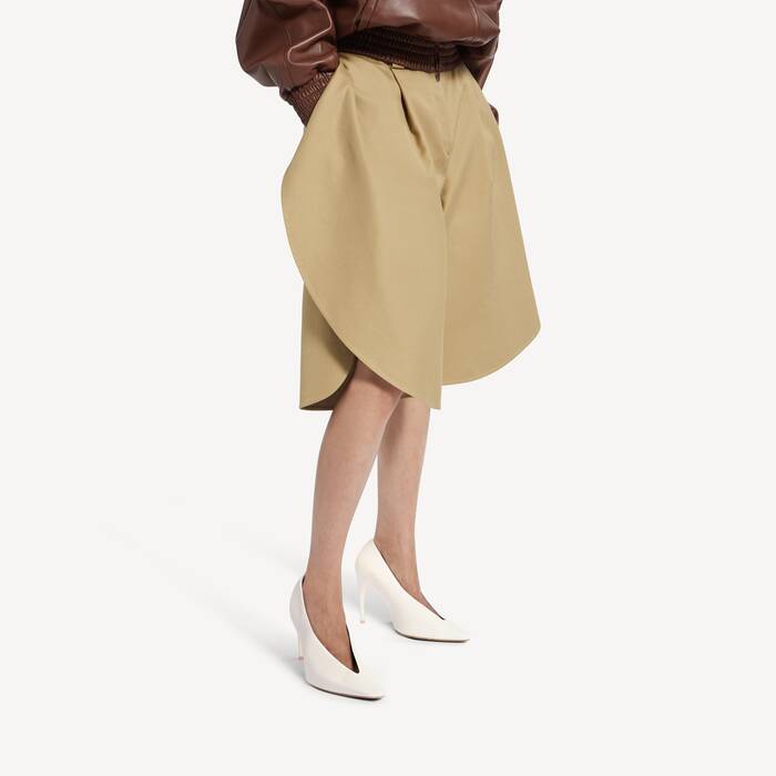 Women's Tulip Bermuda in Camel - Women | Balenciaga Sweden EN - Image 3