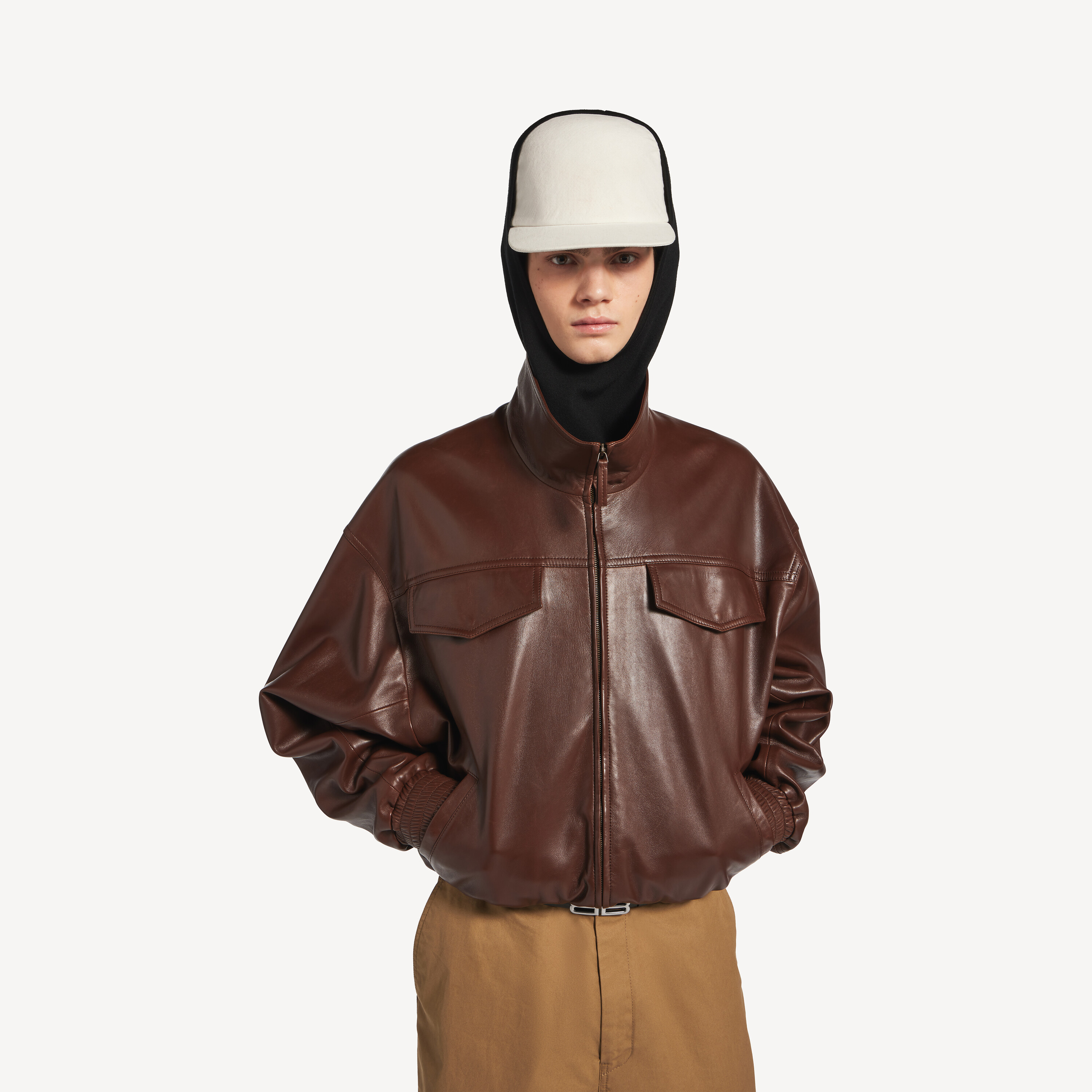 BALENCIAGA レッドレザージャケット BLNCG NEWS BALENCIAGA レッドレザージャケット BLNCG NEWS Balenciaga Leather