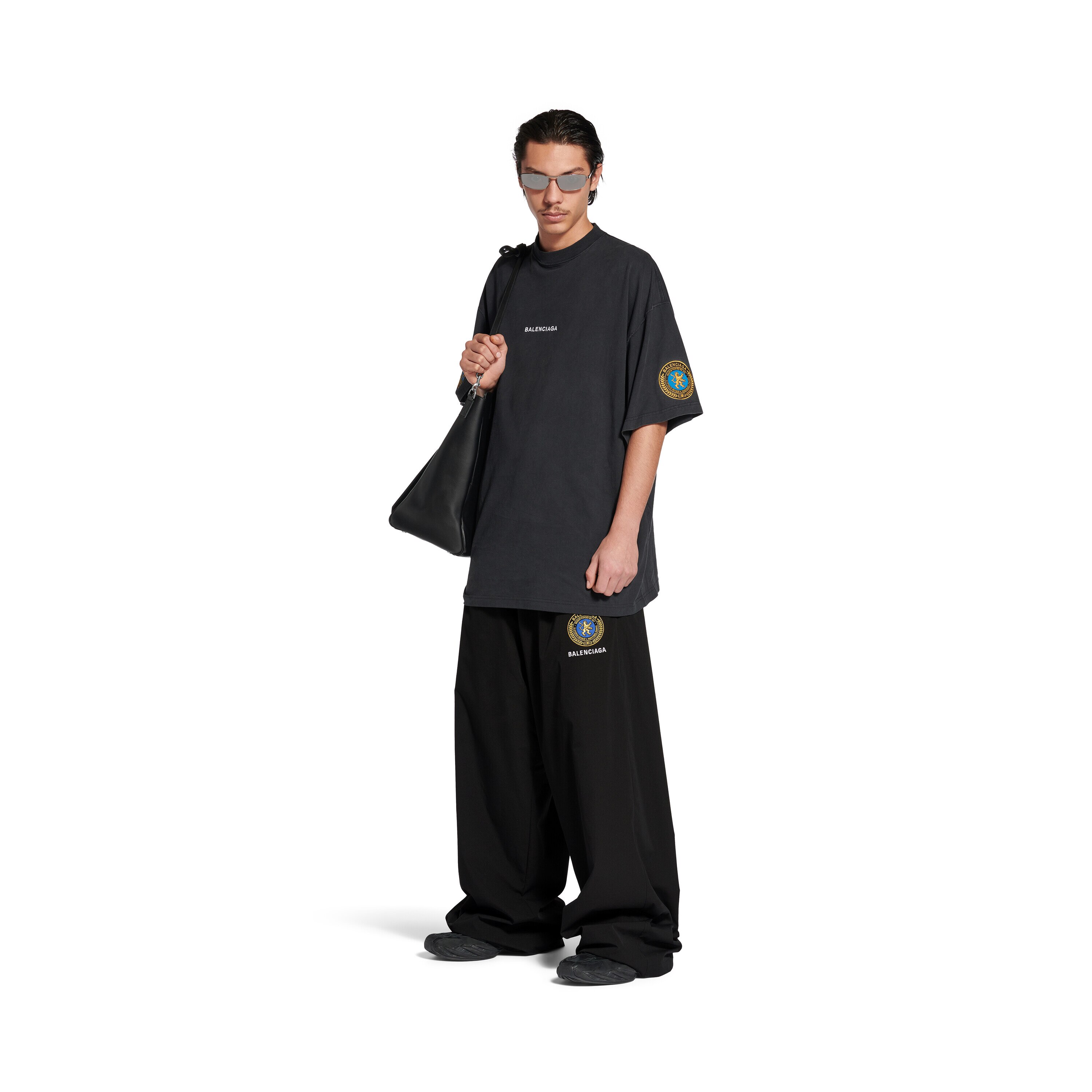 ★送料関税込★Balenciaga 'Uniform' oversize t-shirt Men's Uniform Merch Oversized T-shirt in Black Faded