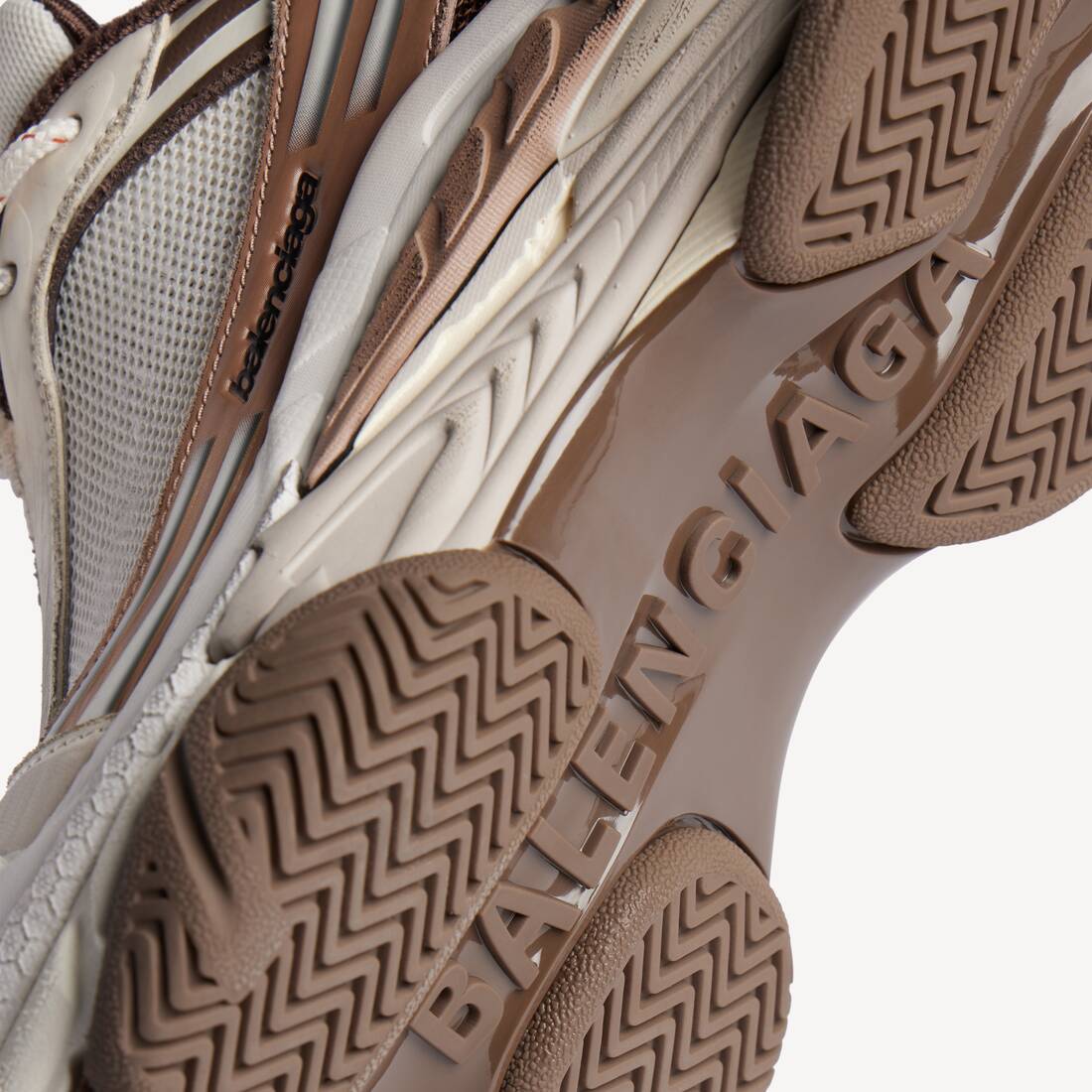 Sneaker Triple S.2 pour Femme en Marron/beige | Balenciaga Belgique FR - Image 5