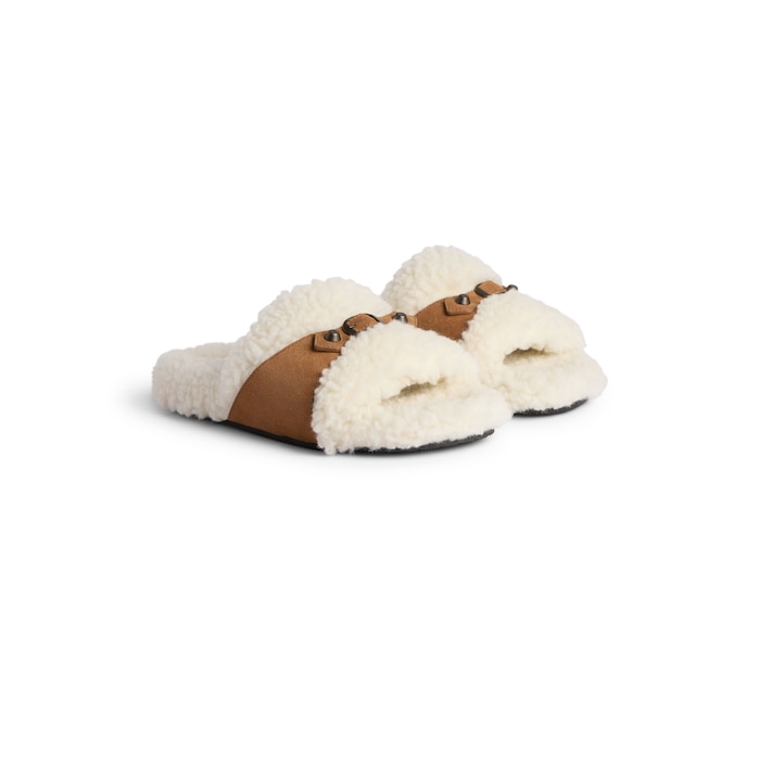 sandalia furry