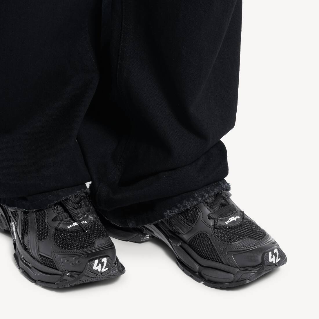 ブラック の メンズ Runner スニーカー | Balenciaga 日本 JA - Image 8