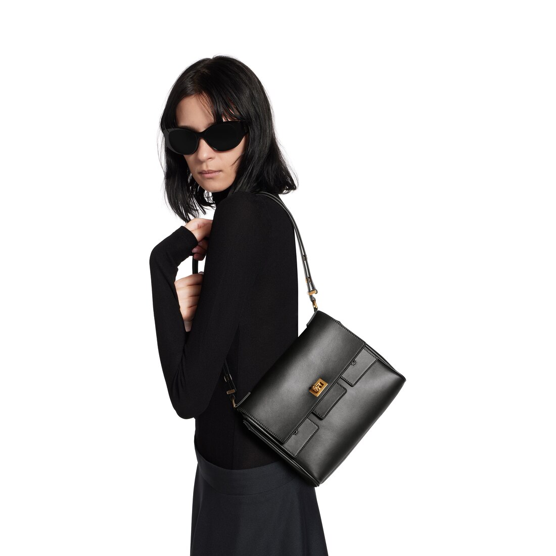 6万取引突破★UPS速達便利用！【BALENCIAGA】フラップバッグ XS 6万取引突破☆UPS速達便利用！【BALENCIAGA】フラップバッグ XS