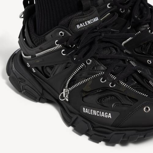 track zip sneaker