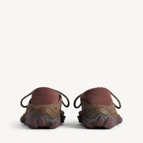 pace sneaker