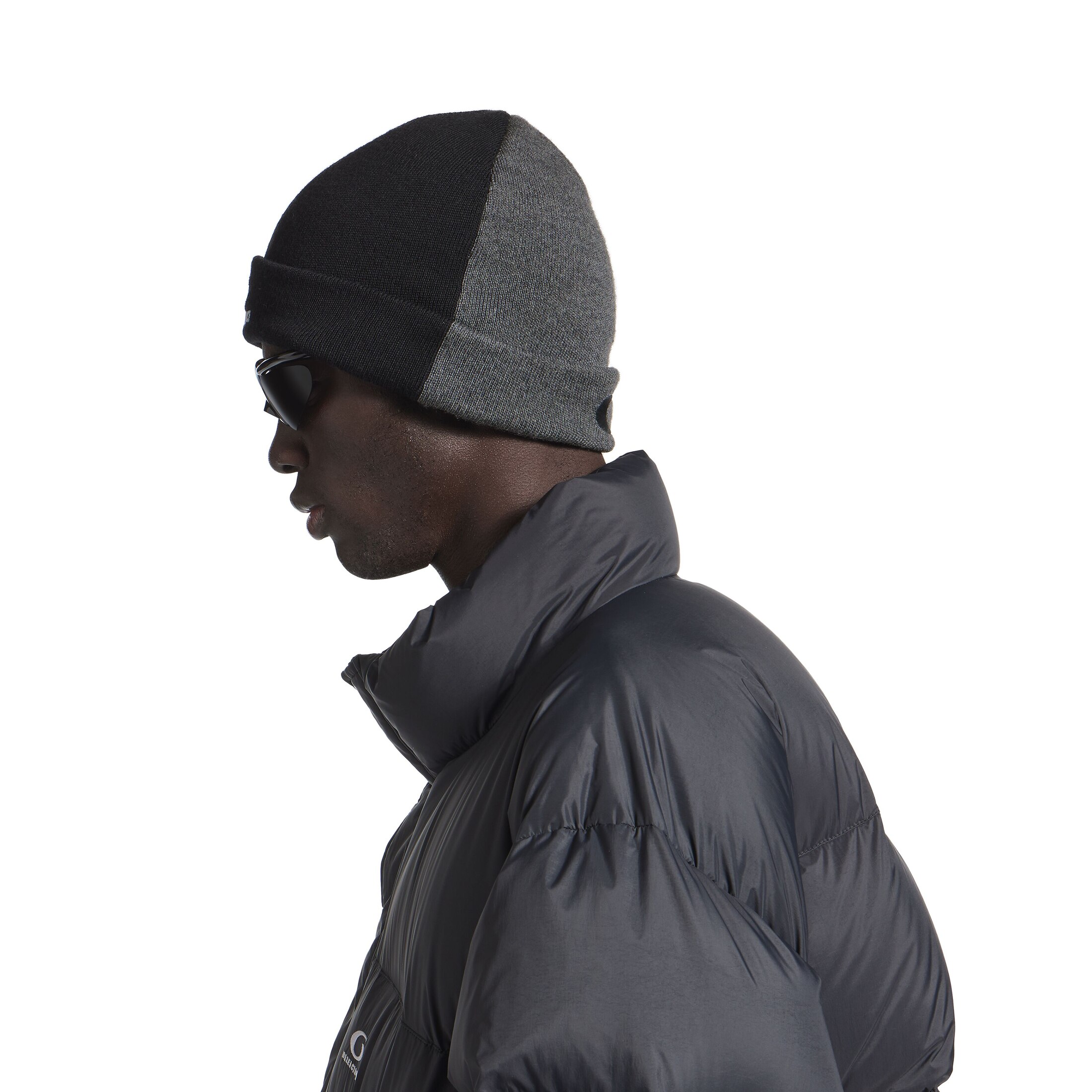 loop sports icon beanie