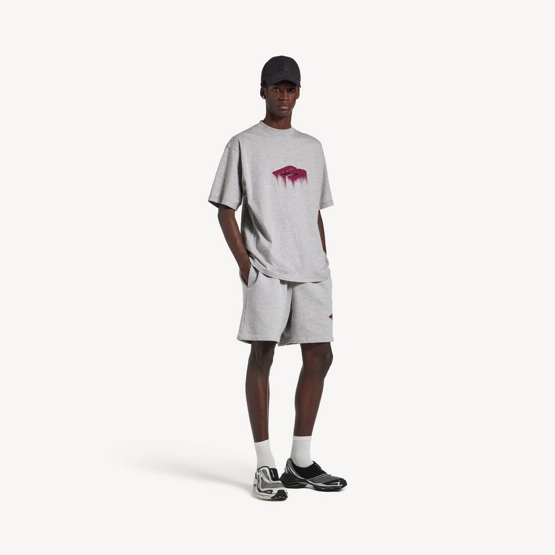 Men's Wet Brush Medium Fit T-shirt in Light Heather Grey | Balenciaga Monaco EN - Image 2