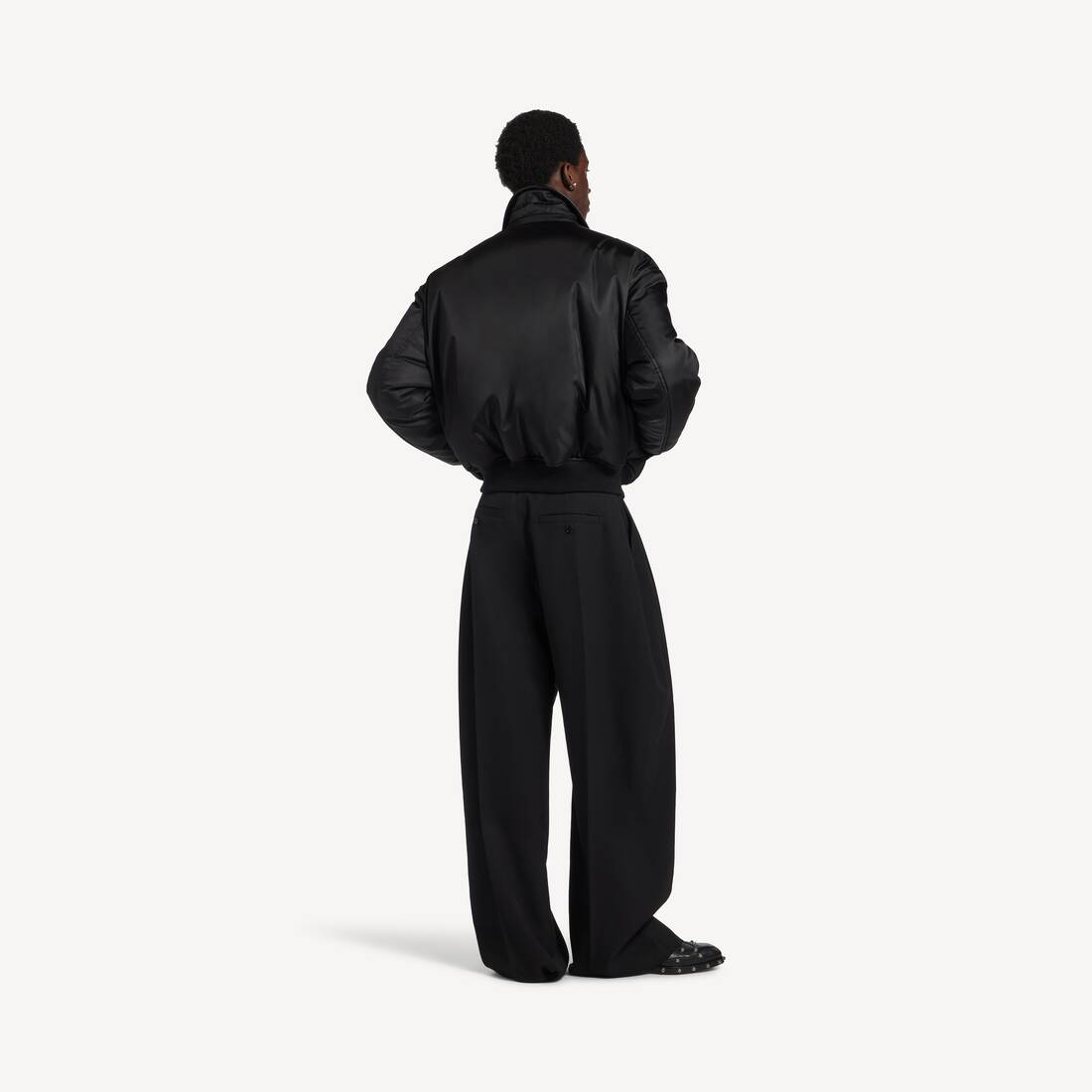 Bomber Cocoon pour Homme en Noir | Balenciaga Belgique FR - Image 4